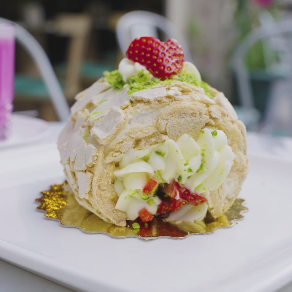 
                      
                        Videoyu Galeri görüntüleyicide yükle ve oynat, Mereng Roll- Antep Fıstıklı-Glutensiz
                      
                    