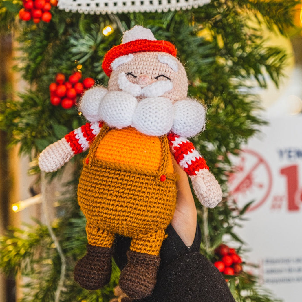 El Örgüsü Noel Baba Bebek, Amigurumi - blumcoffeehouse